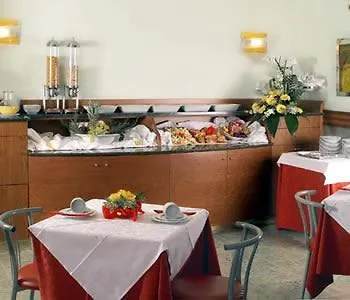 Hotel Mary