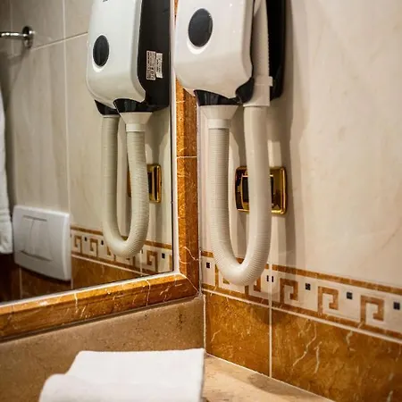 Hotel Mary 3*