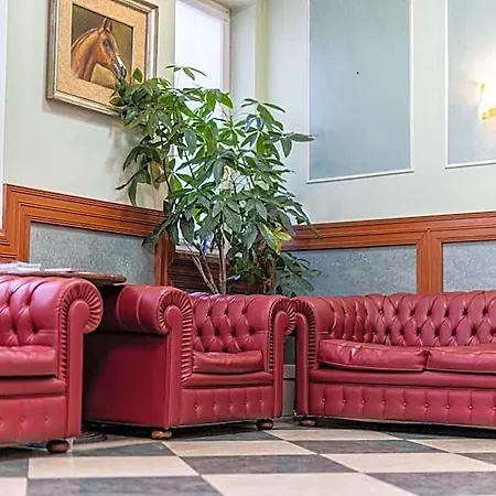Hotel Mary 3*