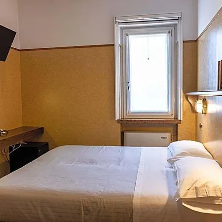 Hotel Mary