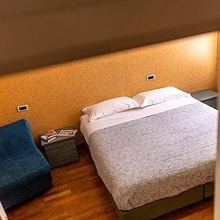 Hotel Mary 3*